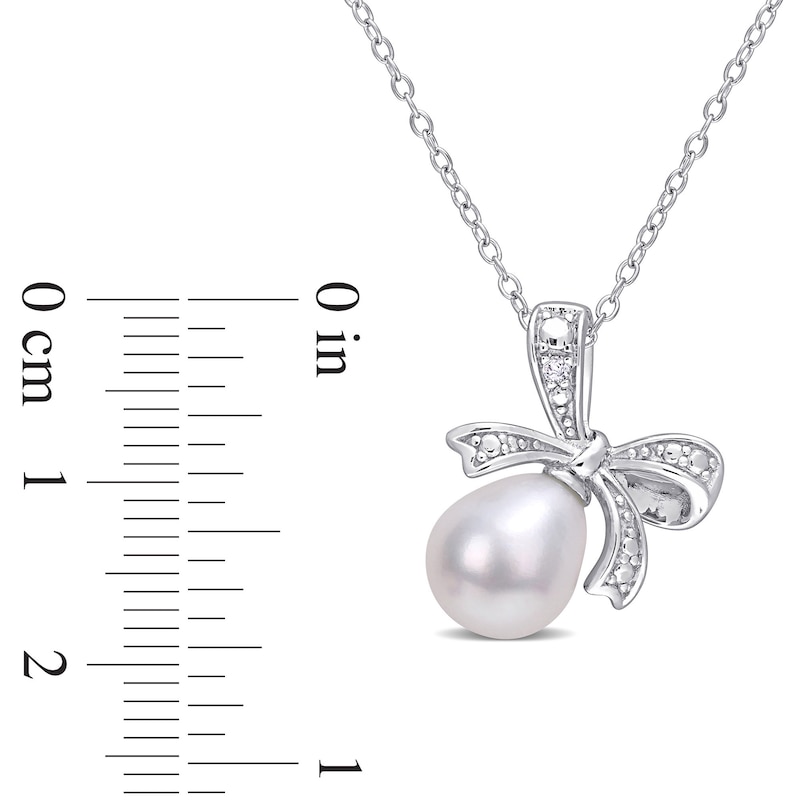 18” Hand Knotted Freshwater Pearl Necklace With Sterling Silver Heart  Pendant